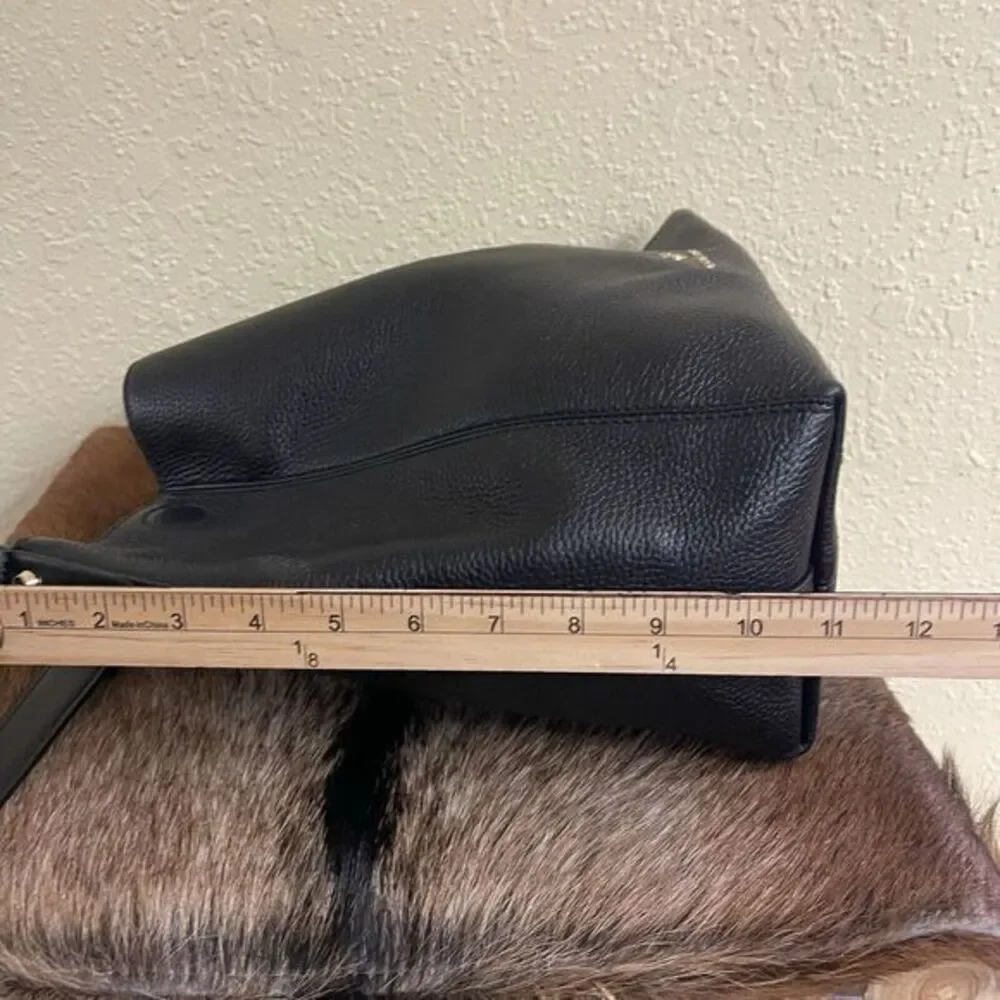 Michael Kors $278‎ Lucy Black Pebbled Leather Medium Hobo Shoulder Bag Magnetic